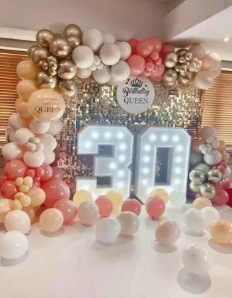 Queen Shimmer Decor