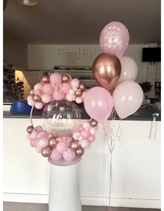 Hoop Mia with bunch of helium