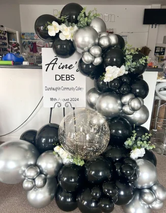 Black with silver Easel