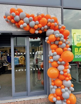 Organic Half balloon arch